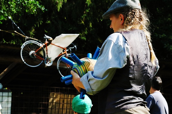 Plmetrov jeek v kleci je v dren Poutnk