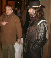 Sharp: To ja ne! To Milan Teslevi!  - nakreslil Stnadla. (foto: P. Molka)